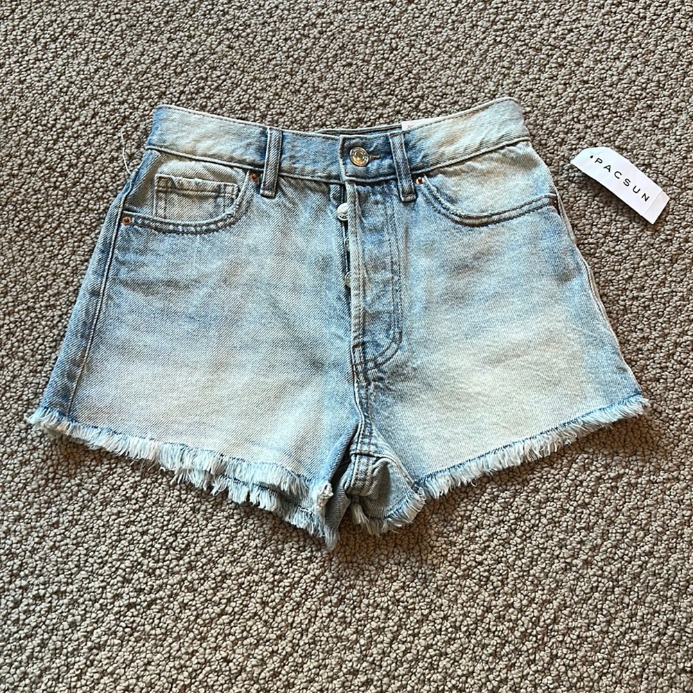 PACSUN JEAN SHORT BRAND NEW WITH TAGS: SIZE 23